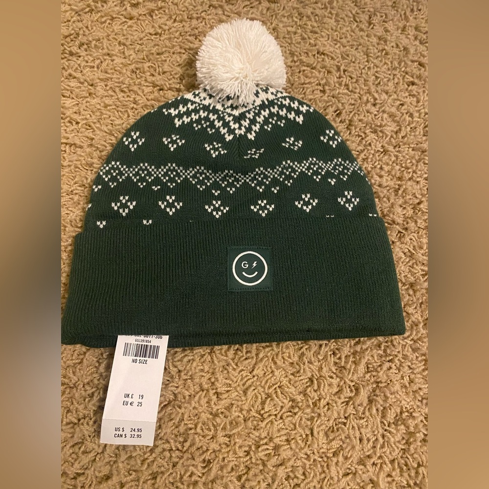 Hollister/Gilly Hicks beanie UNWORN NWT